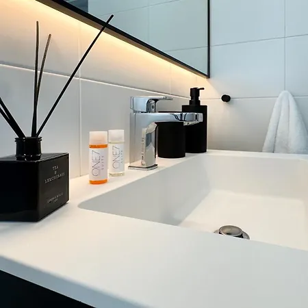 One7 The Sunrise Penthouse