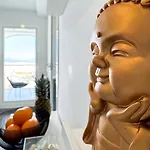 One7 The Sunrise Penthouse Апартаменты